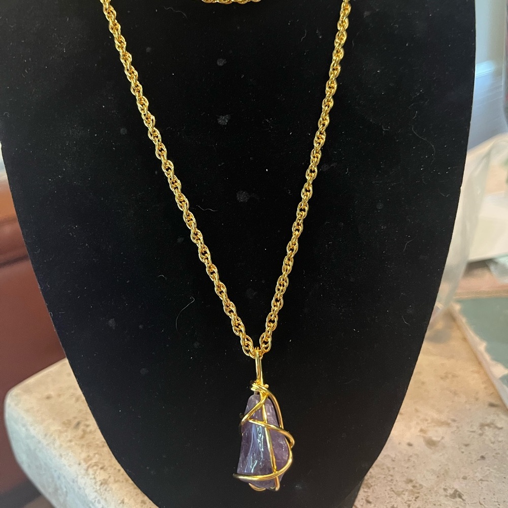 Avon 30” amethyst raw stone goldtone necklace